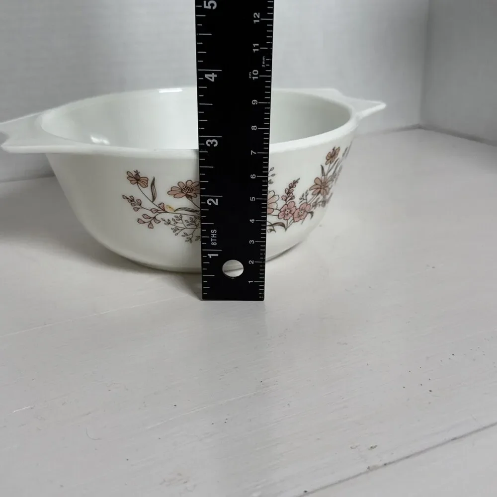 English Pyrex Country Autumn Casserole Dish